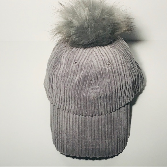 Anna and Ava Gray PomPom Hat - Picture 4 of 8